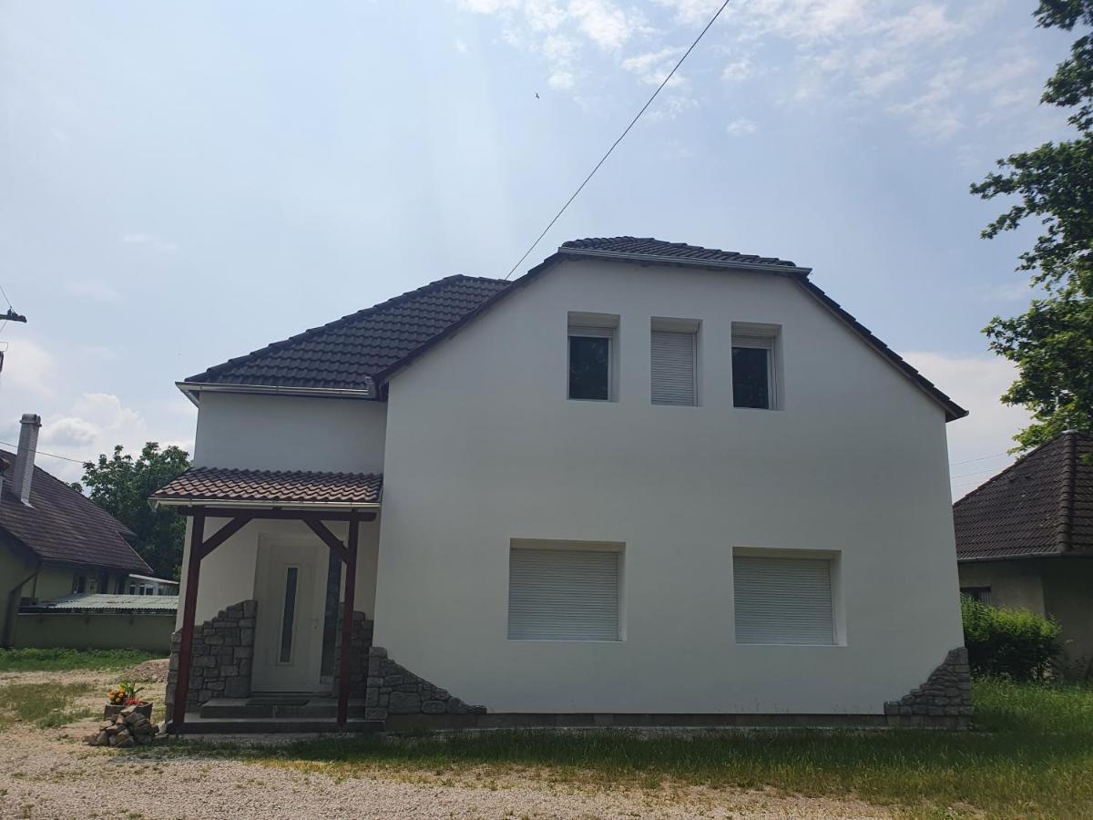 Sosto Apartman Székesfehérvár Exteriér fotografie